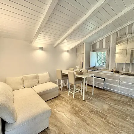 Petra D'arana Villa *