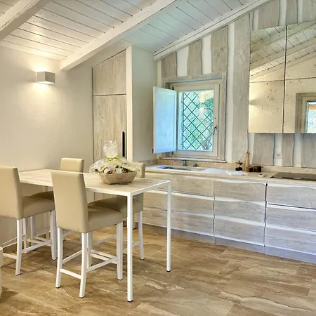 Petra D'arana Villa