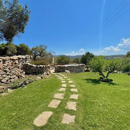 Petra D'arana Villa *