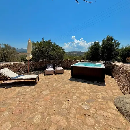 Petra D'arana Villa *